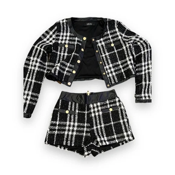 AKIRA | Short set | Size:chacket medium/small short - Picture 1 of 6